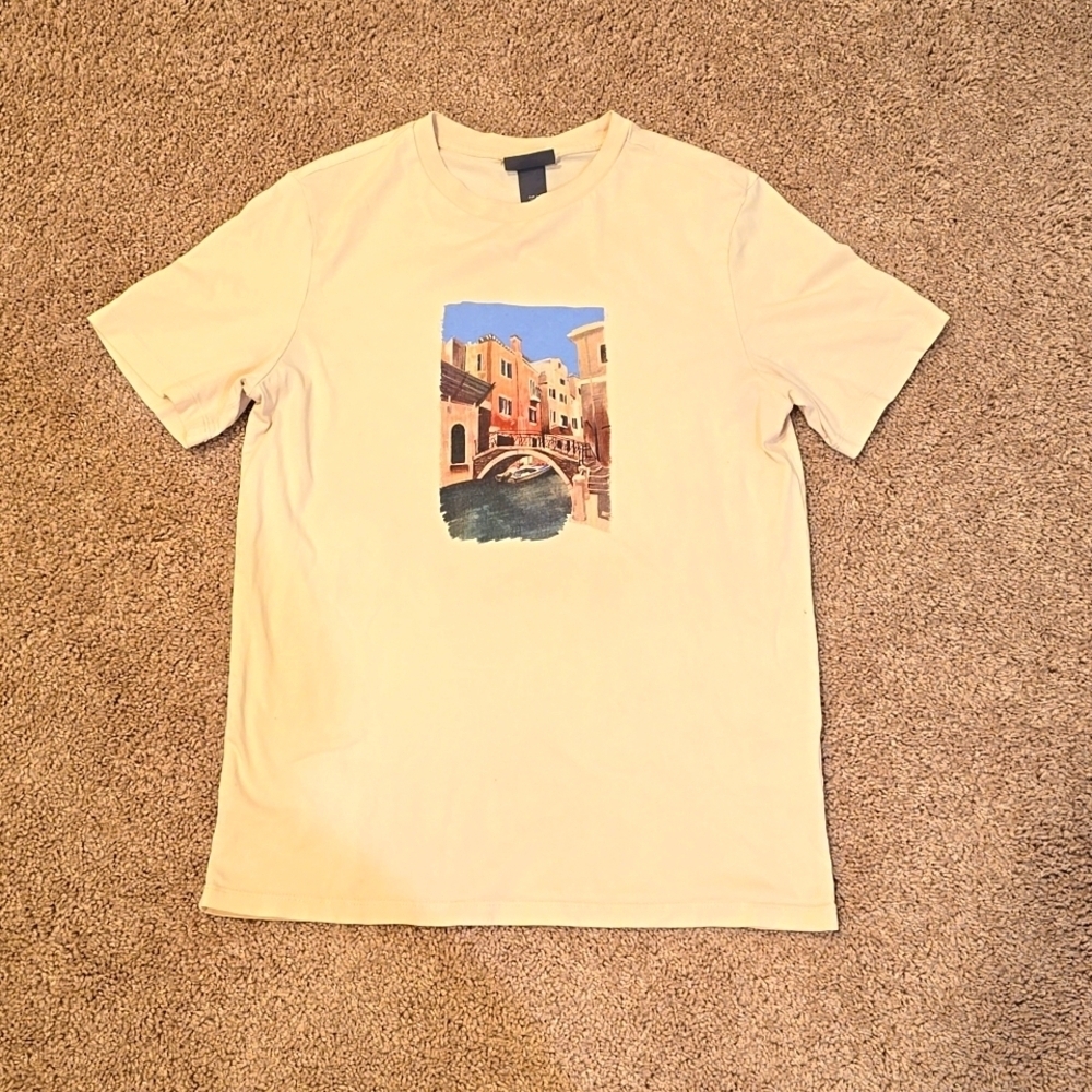 H&M t-shirt. Size S